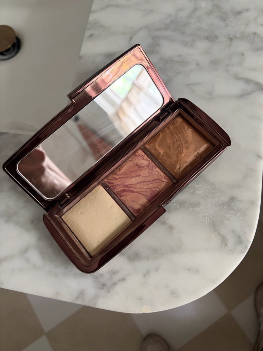 Hourglass ambient light trio limited edition palette